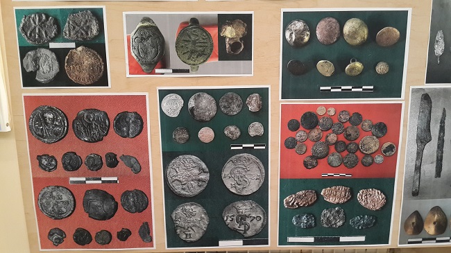 Археологічні артефакти